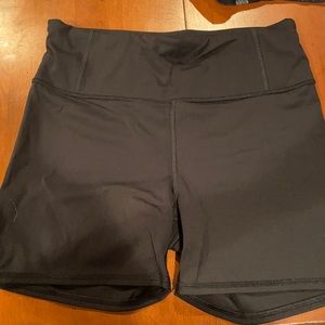 Athleta Lightning Bike Short Sz M